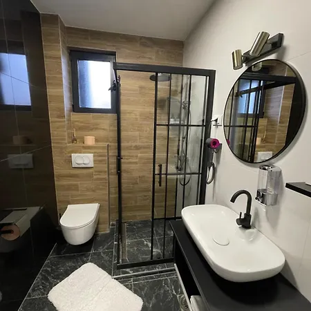 Kimmiy Garni فندق بلغراد